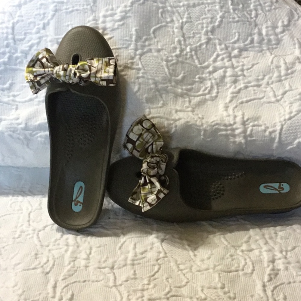 OKA-B WOMEN'S SLIDES SIZE M 8